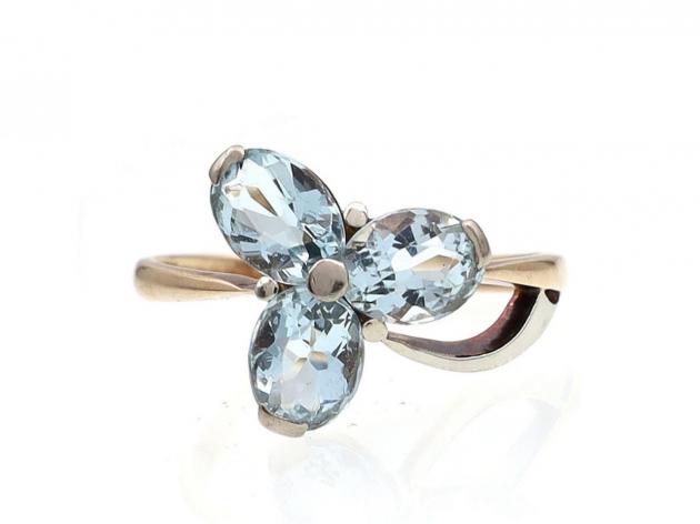 Vintage blue topaz three leaf clover dress ring in 9kt gold