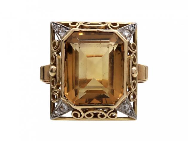 1960s citrine and diamond cocktail ring in 18kt yellow gold