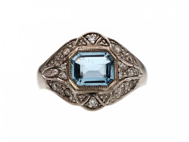Vintage aquamarine and diamond cluster ring in 18kt white gold