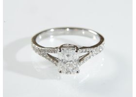 Contemporary 1.00ct radiant cut diamond solitaire in white gold