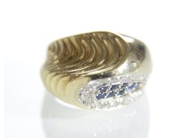 Retro sapphire and diamond cocktail ring in 18kt yellow gold