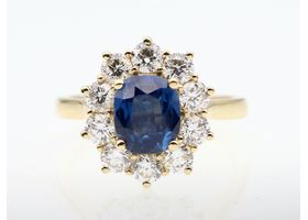 Impressive sapphire and diamond coronet cluster ring in 18kt yellow gold