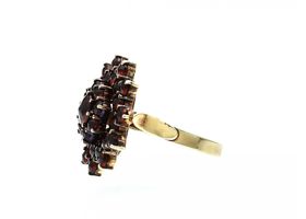 Vintage 14kt yellow gold garnet floral cluster ring