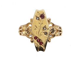 Antique plaque ring set with diamond and ruby in yellow gold
