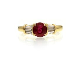 Vintage ruby and diamond solitaire ring in 18kt gold