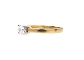0.40ct round brilliant cut diamond solitaire ring 18kt yellow gold