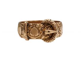 Victorian 18kt yellow gold carved buckle ring