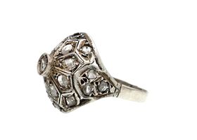 1920s platinum and rose cut diamond snowflake bombé ring