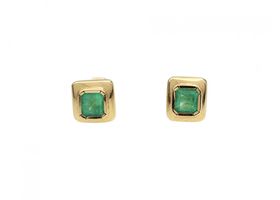 18kt yellow gold and emerald stud earrings