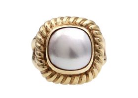 Retro mabe pearl dress ring in 14kt yellow gold