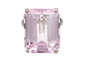 Vintage 18ct kunzite dress ring in 14kt white gold